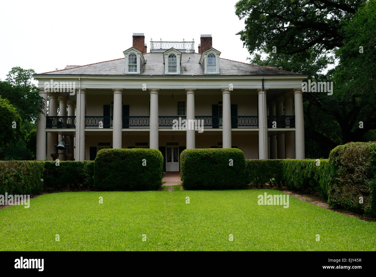 Greek revival plantation hi-res stock photography and images - Alamy