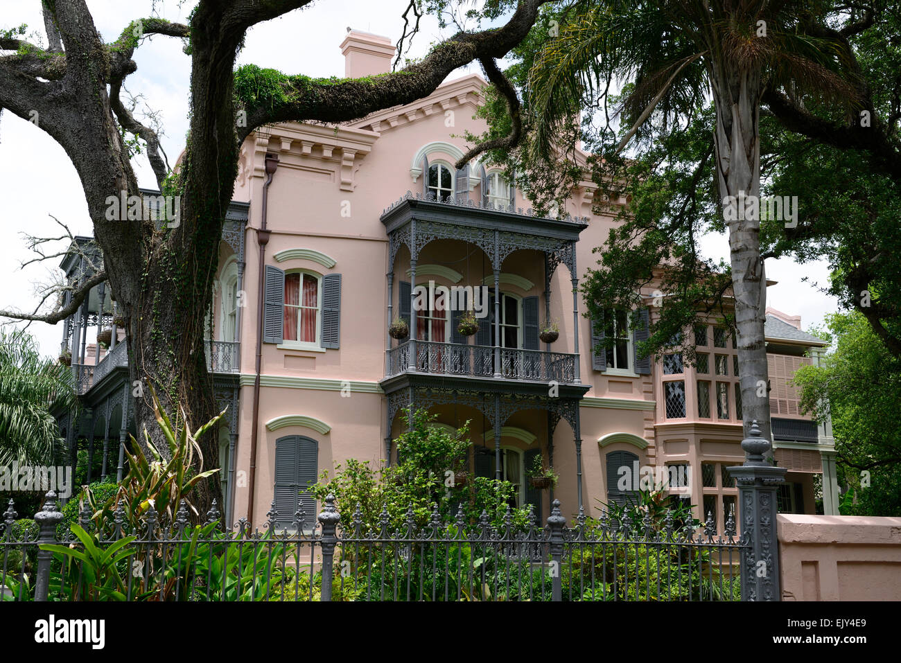 Garden district new orleans hires stock photography and images Alamy