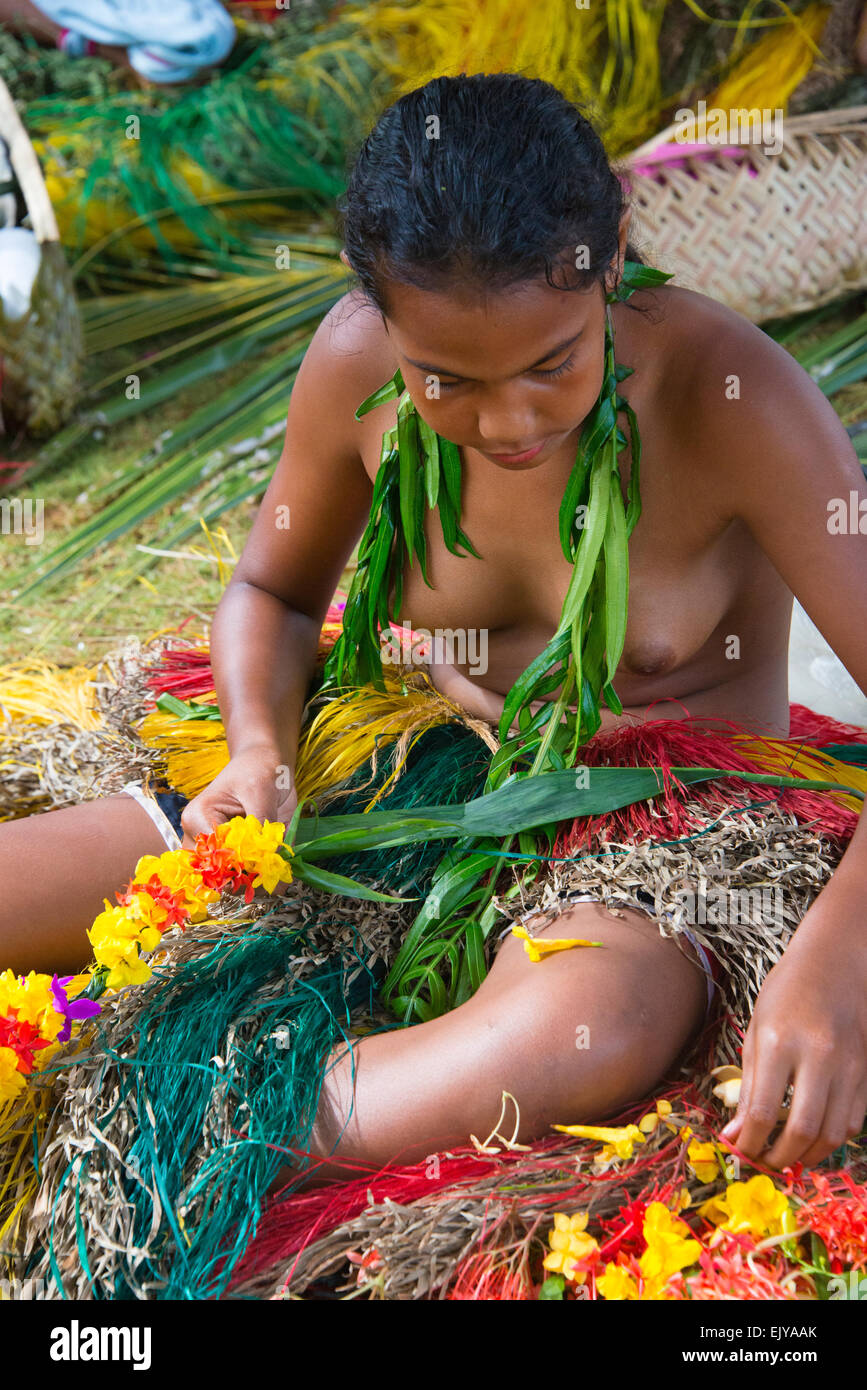 ls model island Yapese girls making flower lei for Yap Day Festival, Yap Island, Federated  States of Micronesia Stock Photo - Alamy