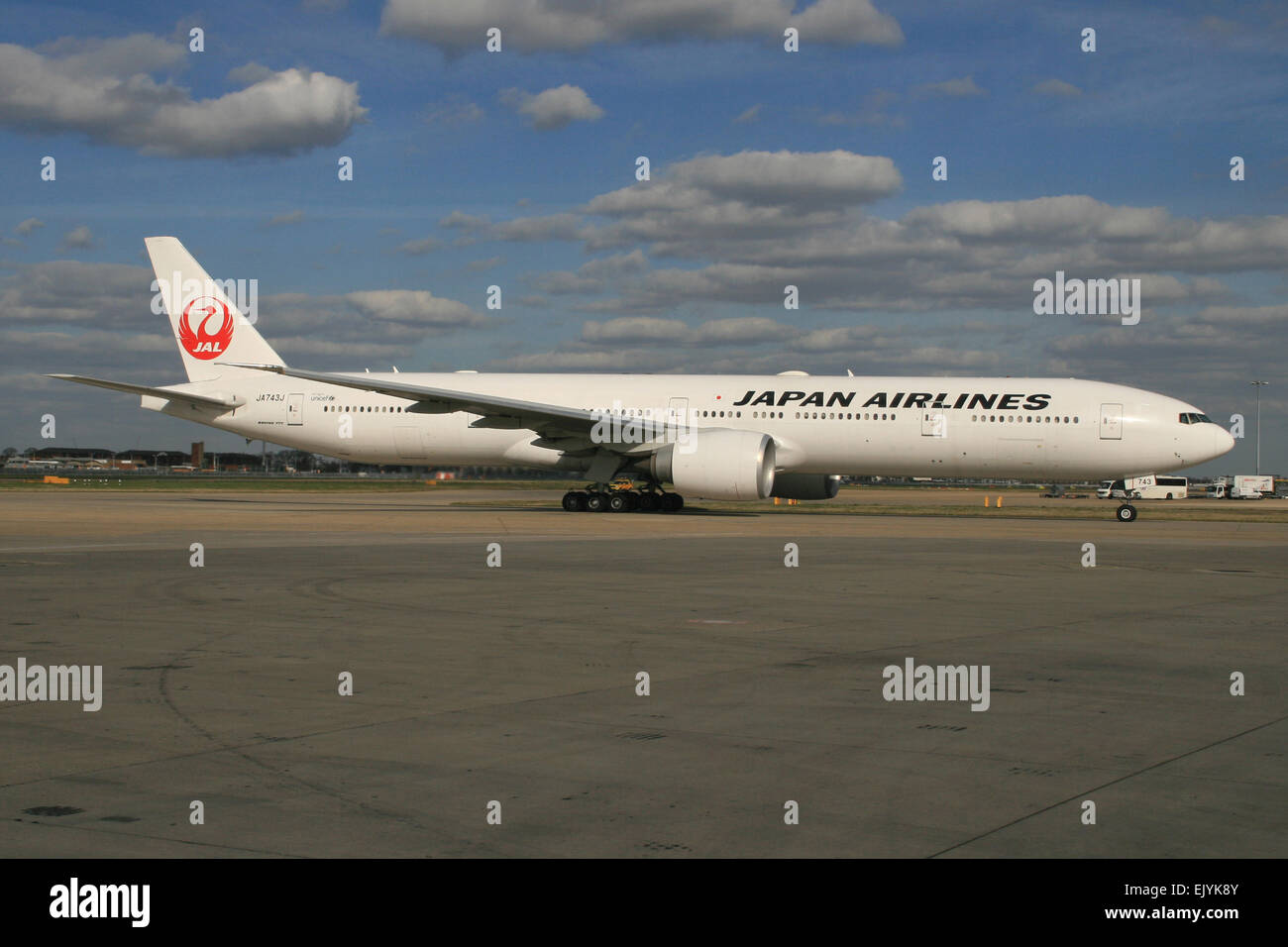 JAL JAPAN 777 Stock Photo