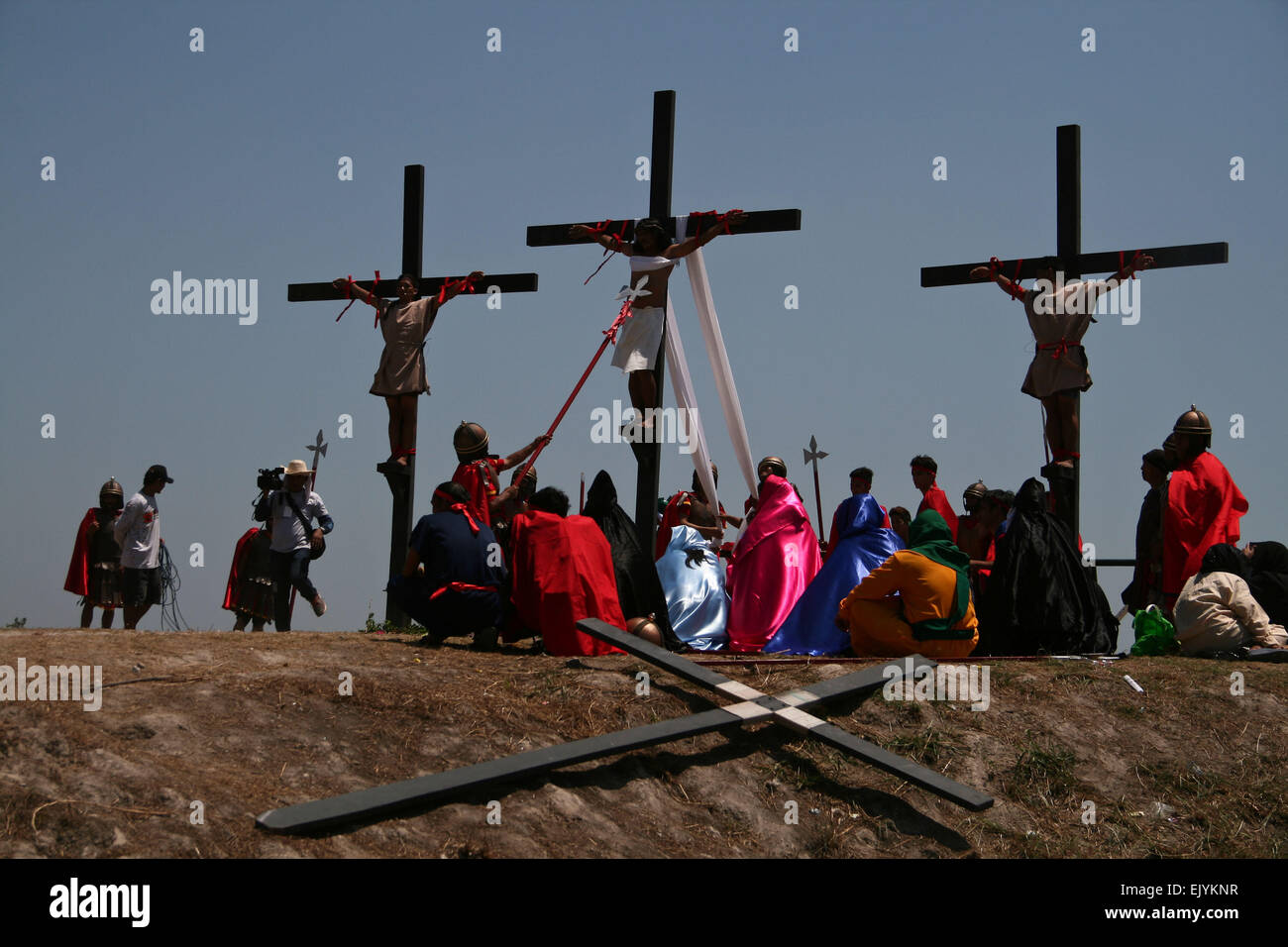 Церковь часовня на голгофе. Голгофа в иерусалиме сейчас. Место распятия иисуса христа в иерусалиме. Израиль иерусалим голгофа. Холм голгофа иерусалим.