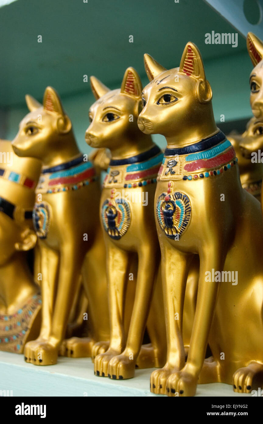 Statues of cats Stock Photo Alamy