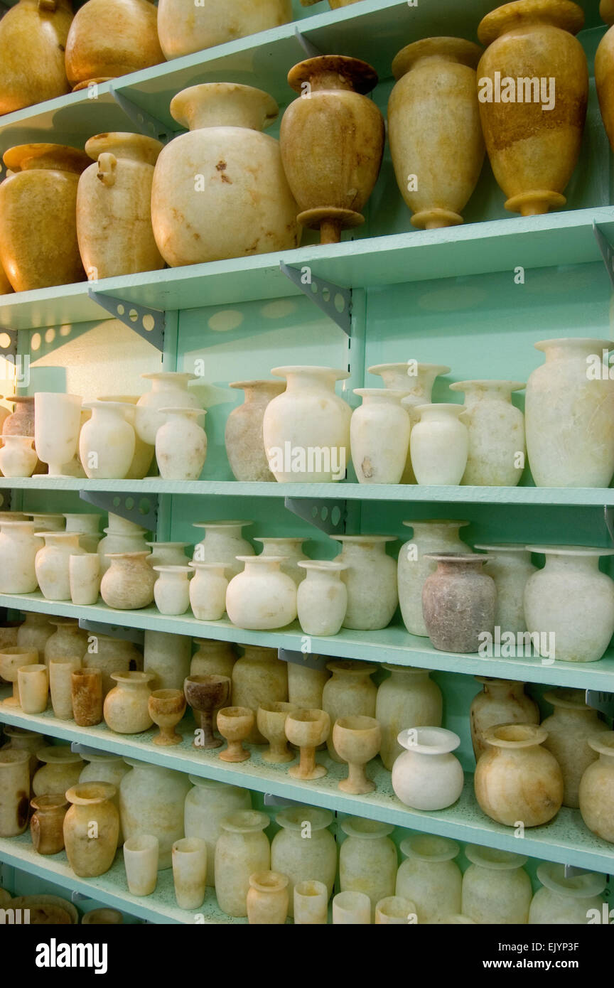 Vases in a shop Stock Photo Alamy