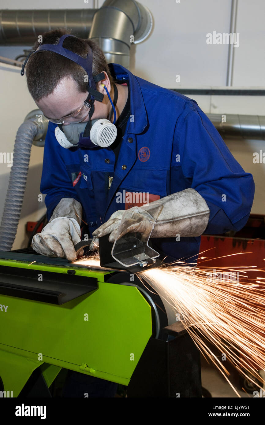 belt sander for metalworking