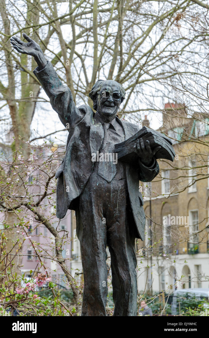 Statue of Fenner Brockway, anti-war activist and politician. Red Lion Square, London, UK Stock Photo