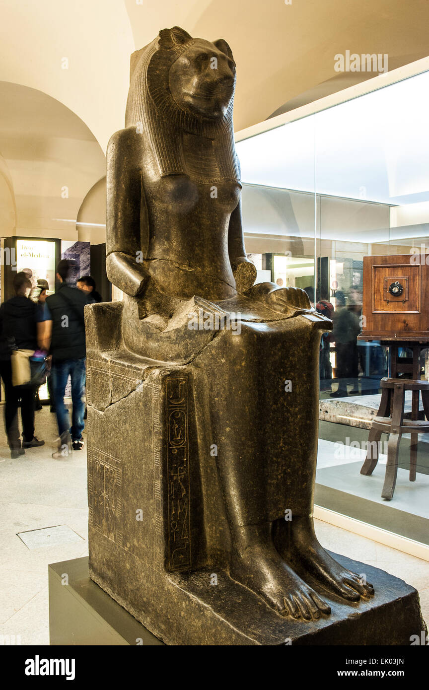 Italy Piedmont Turin Egyptian Museum  new staging -The Goodness Sekhmet -New Kingdom 18 Dinasty ( 1539 -1292 BC ) Stock Photo