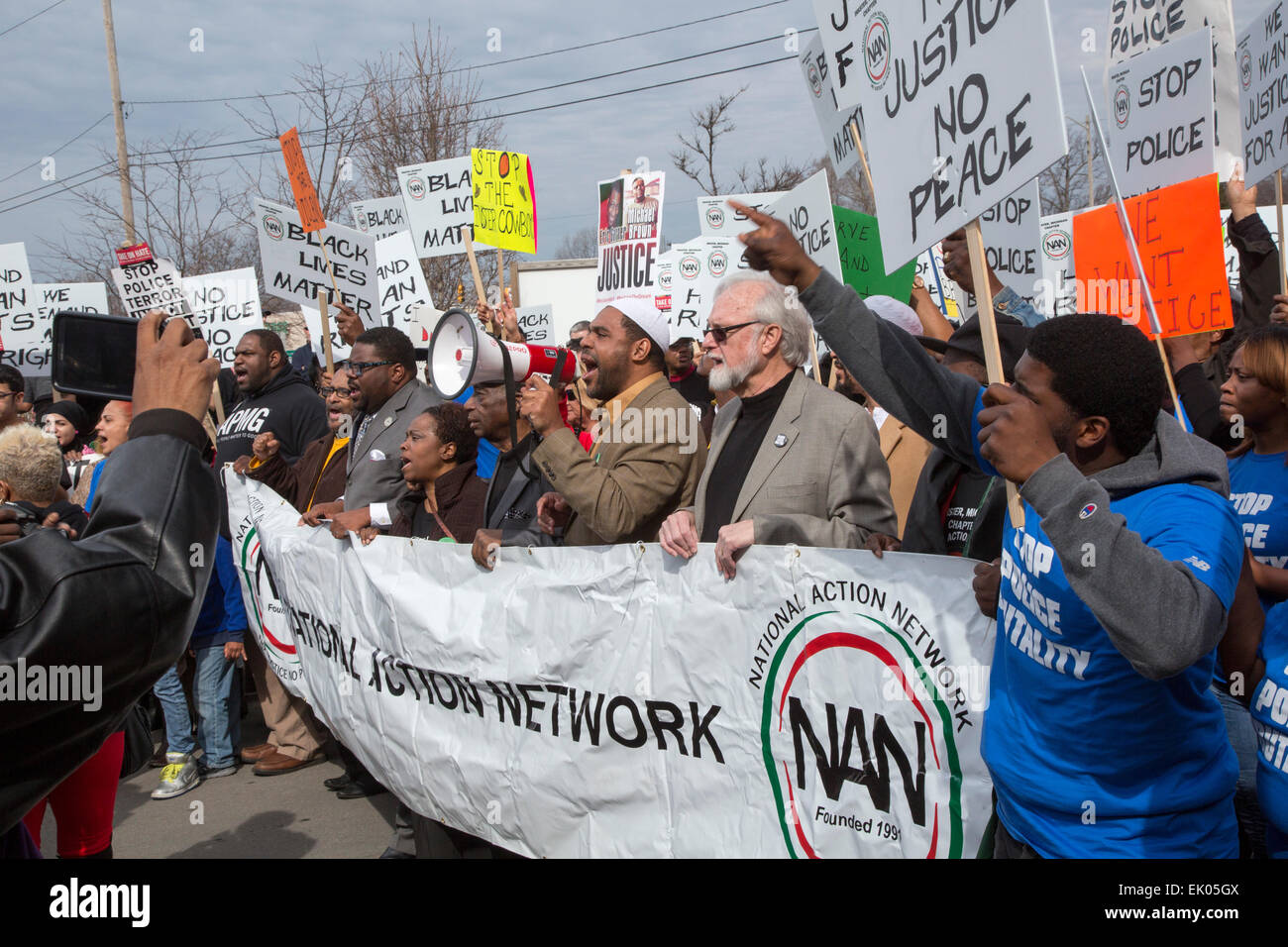 Inkster, Michigan USA. 3 April 2015. Hundreds marched to protest the beating of Floyd Dent, an African-American auto worker, by white police officers. The beating was captured on a police car's video camera and was widely televised. Credit:  Jim West/Alamy Live News Stock Photo