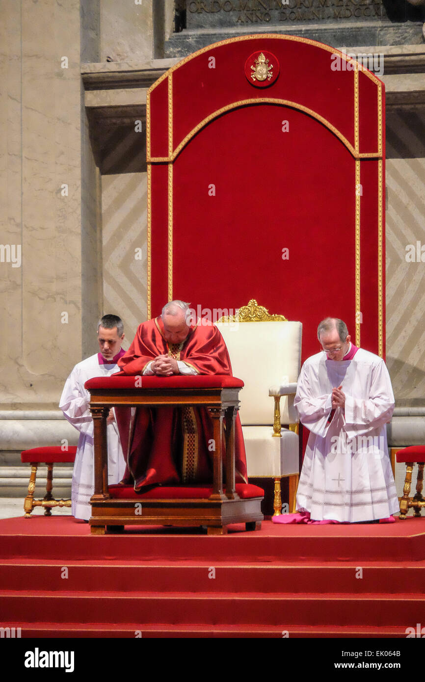 Vatican City. 03rd Apr, 2015. On Good Friday, Pope Francis celebrated the Passion of Saint Peter in St. Peter's Basilica. Celebration of the Passion in Saint Peter - Celebrazione della Passione Credit:  Realy Easy Star/Alamy Live News Stock Photo