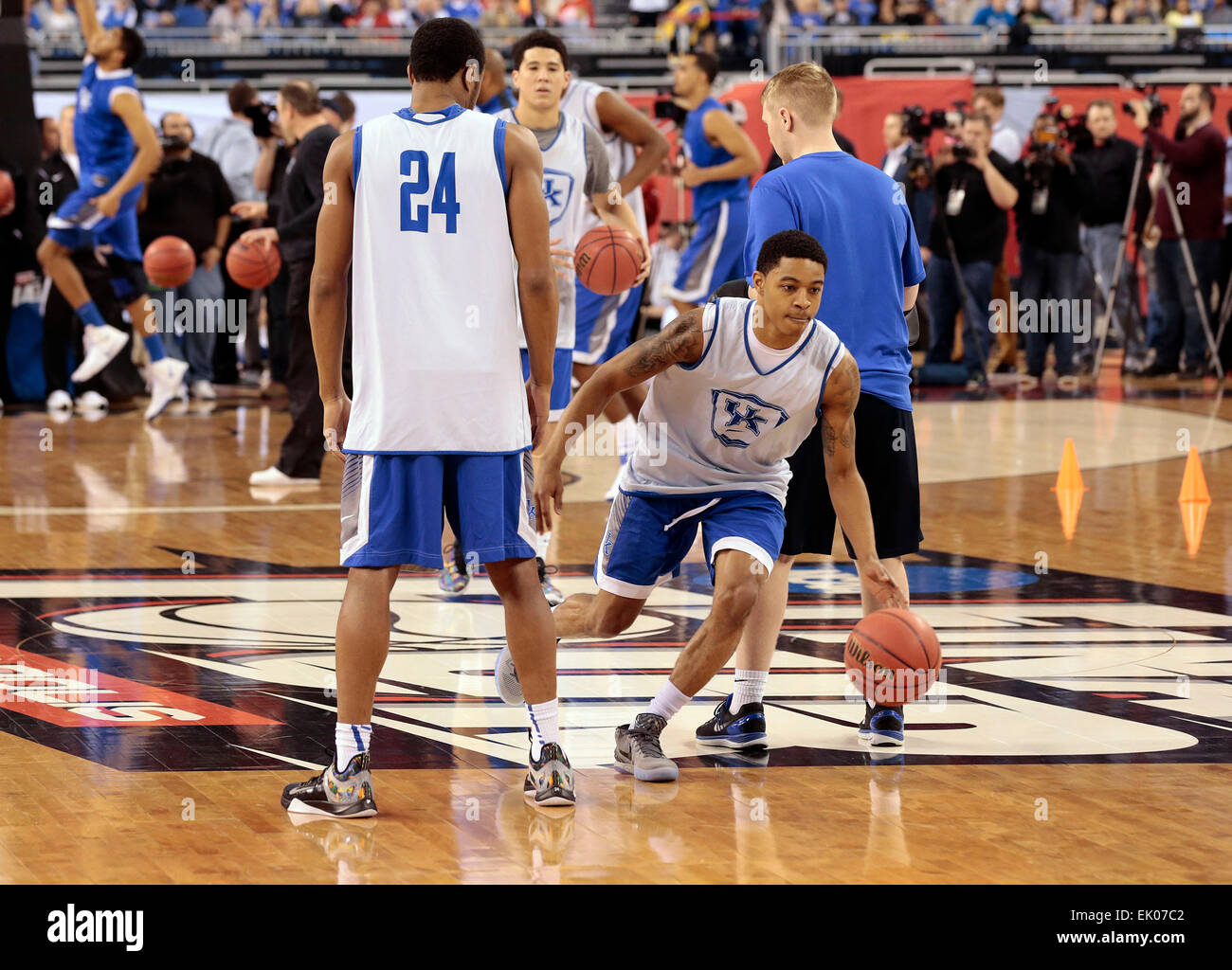 Indianapolis, IN, USA. 3rd Apr, 2015. Kentucky Wildcats guard Devin ...