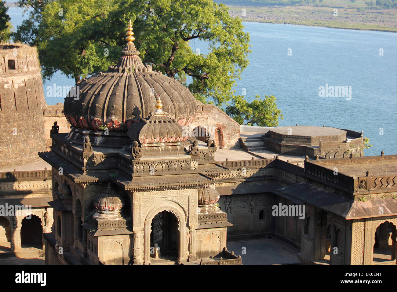 Top view of Shiva temple in Ahilyabai Holkar fort, Maheswar, Khargone, Madhya Pradesh, India Stock Photo