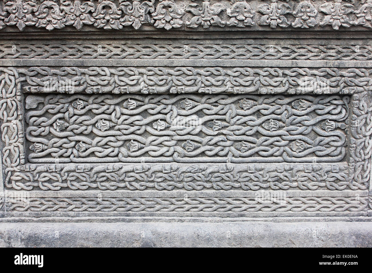Carved design on the outer walls of Shiva temple in Ahilyabai Holkar fort, Maheswar, Khargone, Madhya Pradesh, India Stock Photo