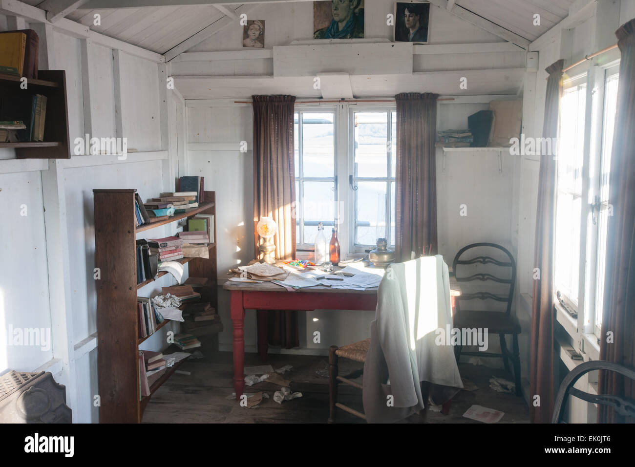 Famed poetry hi-res stock photography and images - Alamy