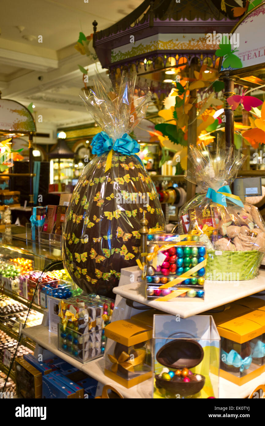 Harrods,London's prestige Luxury Store in Knightsbridge,Food halls,Teas