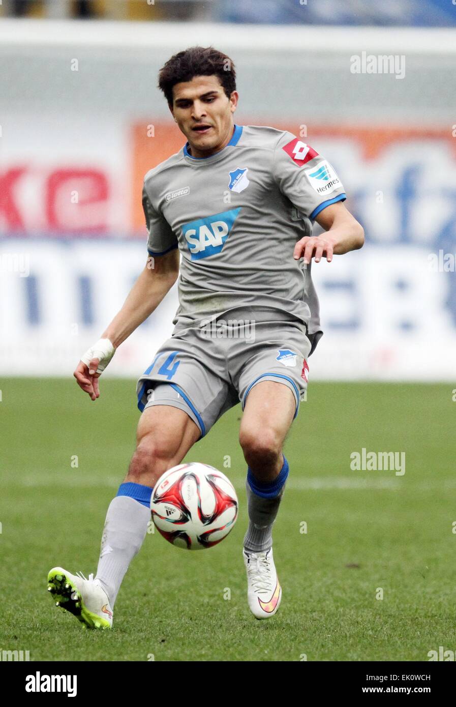Hoffenheim's Tarik Elyounoussi in action during the German Bundesliga soccer match between SC Paderborn and 1899 Hoffenheim at Benteler Arena in Paderborn, Germany, 21 March 2015. PHOTO: OLIVER KRATO/dpa Stock Photo