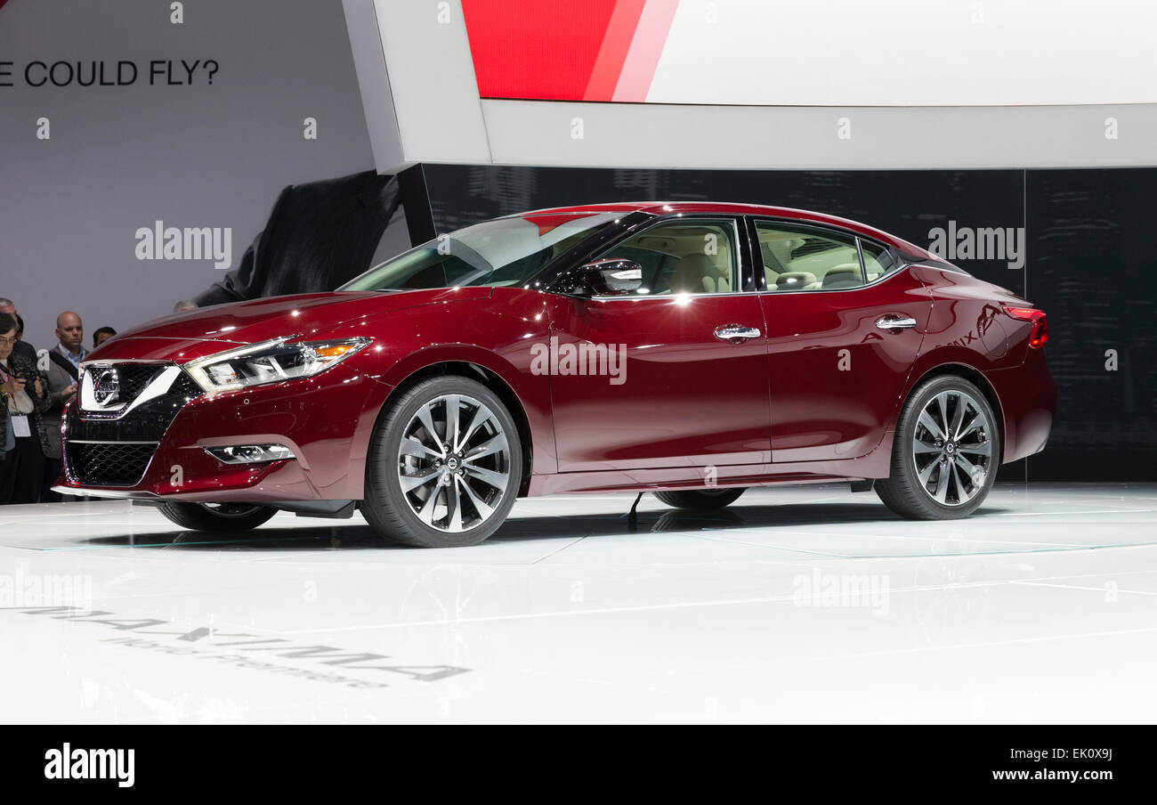 New York, NY - April 2, 2015: Exterior of Nissan Maxima car on display at  New York International Auto Show at Javits Center Stock Photo - Alamy, image size:1300x904