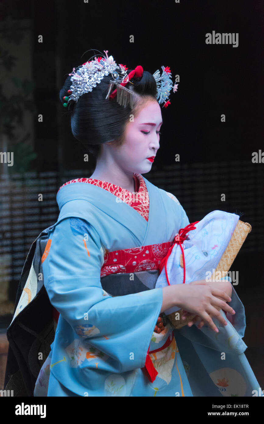 Geisha in traditional clothing on Hanami-Koji Street, Gion District, Kyoto, Japan Stock Photo