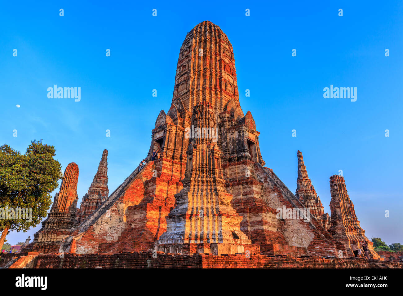 Ayutthaya temple hi-res stock photography and images - Alamy