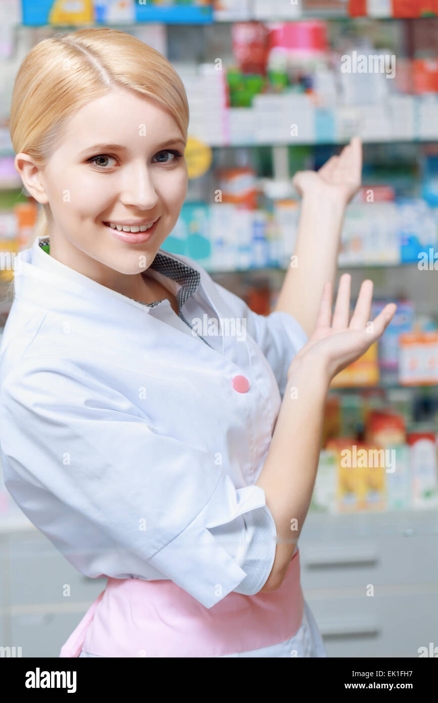 Pharmacist working at the drugstore Stock Photo Alamy