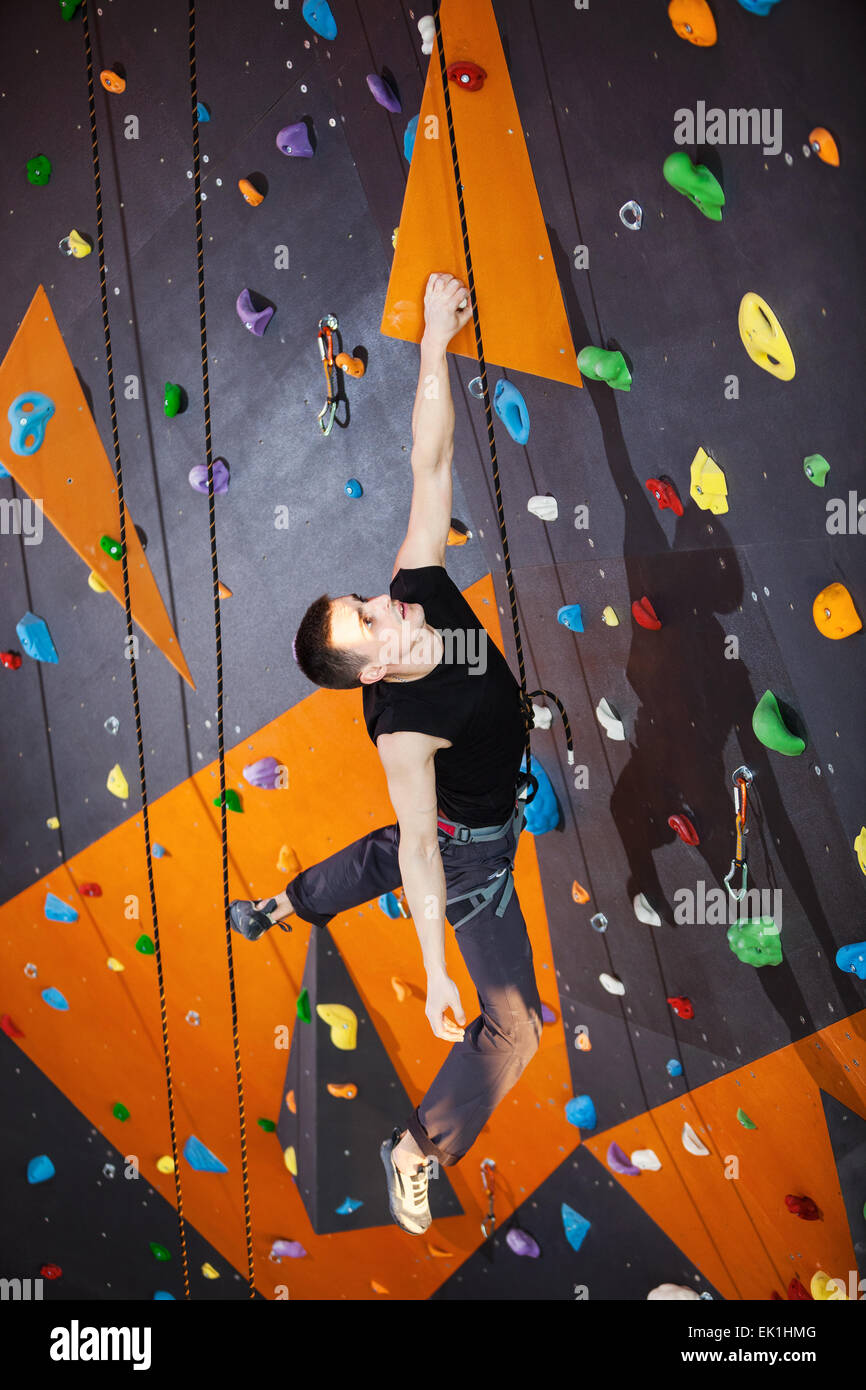 Man rock climber hang hi-res stock photography and images - Alamy