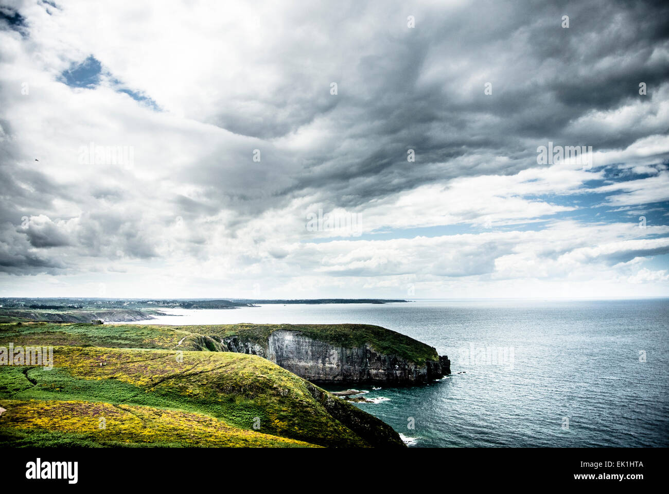 Brittany france coast line hi-res stock photography and images - Alamy