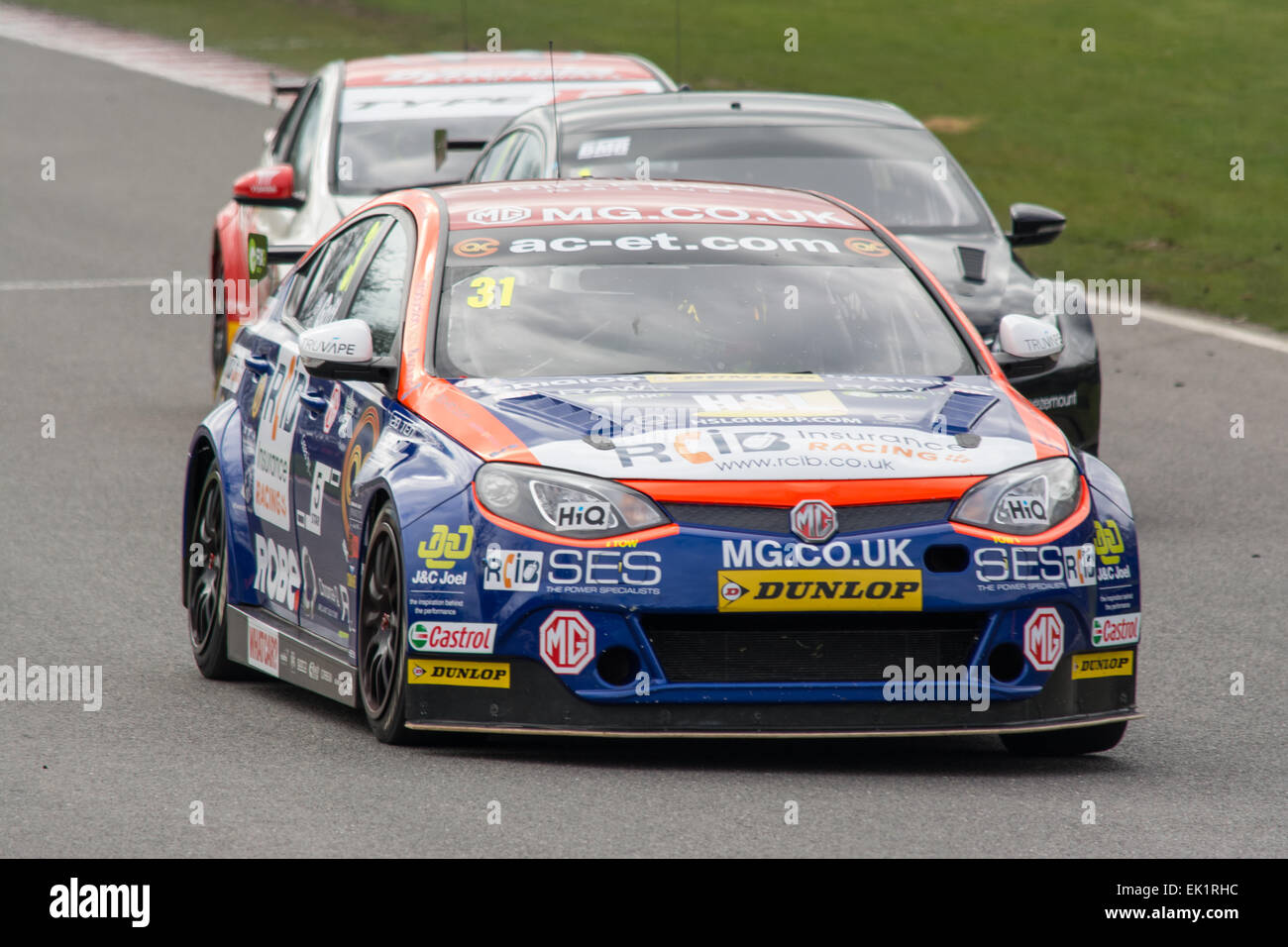 Brands Hatch, Fawkham, Longfield, UK. 5th April, 2015. Jack Goff and MG 888 Racing MG 6GT drives during the Dunlop MSA British Touring Car Championship at Brands Hatch. Credit:  Gergo Toth/Alamy Live News Stock Photo