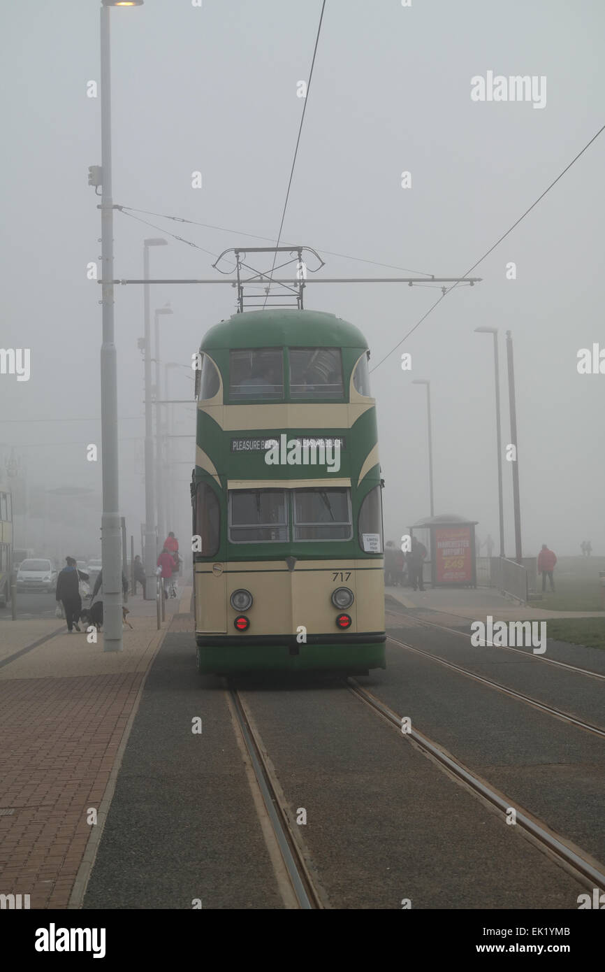 Blackpool UK, 5th April 2015. Weather news, A foggy and gloomy Easter Sunday on the promenade at Blackpool.  Credit: Gary Telford/Alamy live news Stock Photo