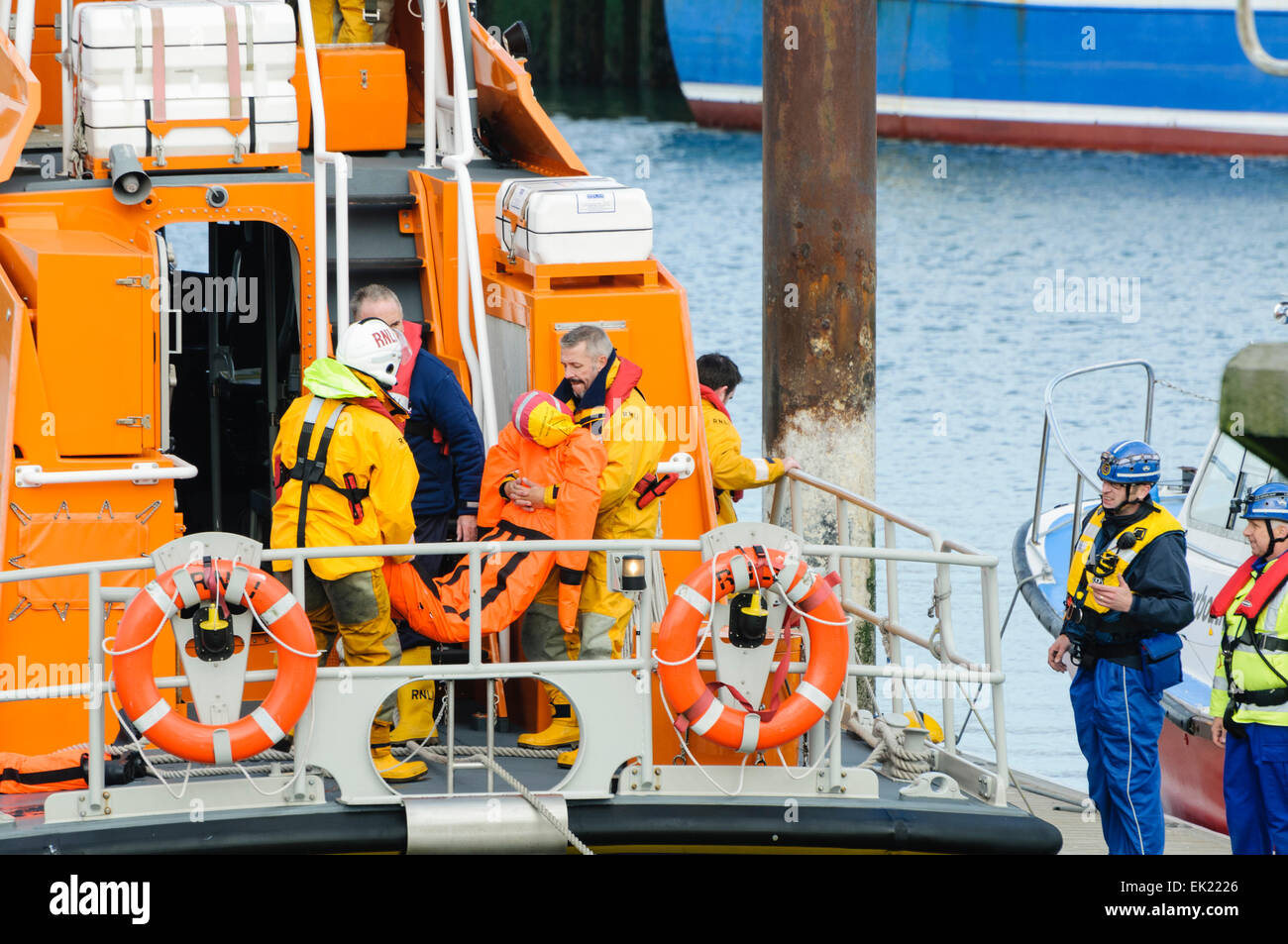 Bangor, County Down. 23/09/2012 - Larne Lifeboat recover a body (dummy) from the sea.  Emergency Services hold 'Operation Diamond', a joint training exercise off the coast of North Down. Stock Photo