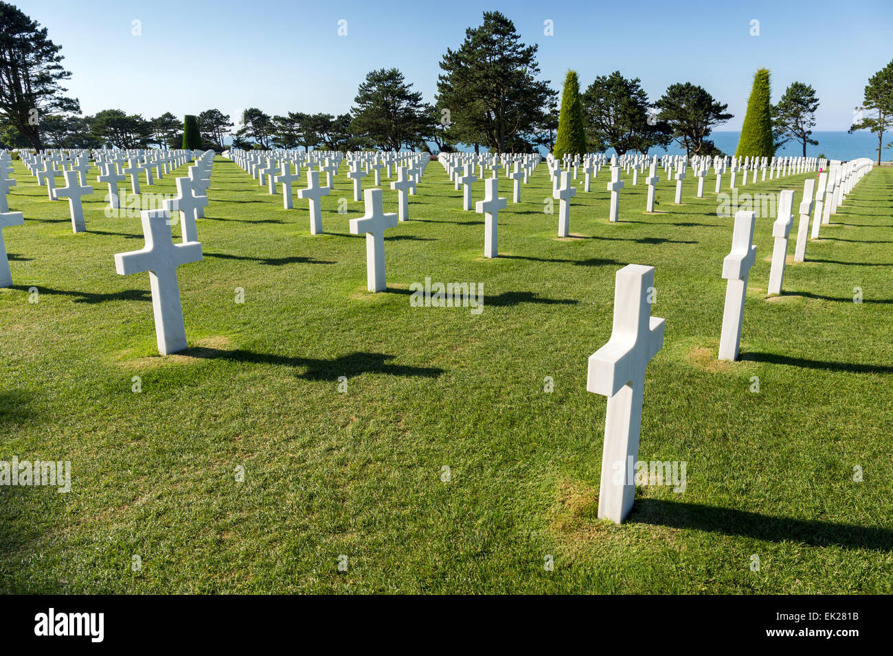 Graves at the American Cemetery, Omaha Beach, Colleville-sur-Mer, Normandy, France, Europe Stock Photo