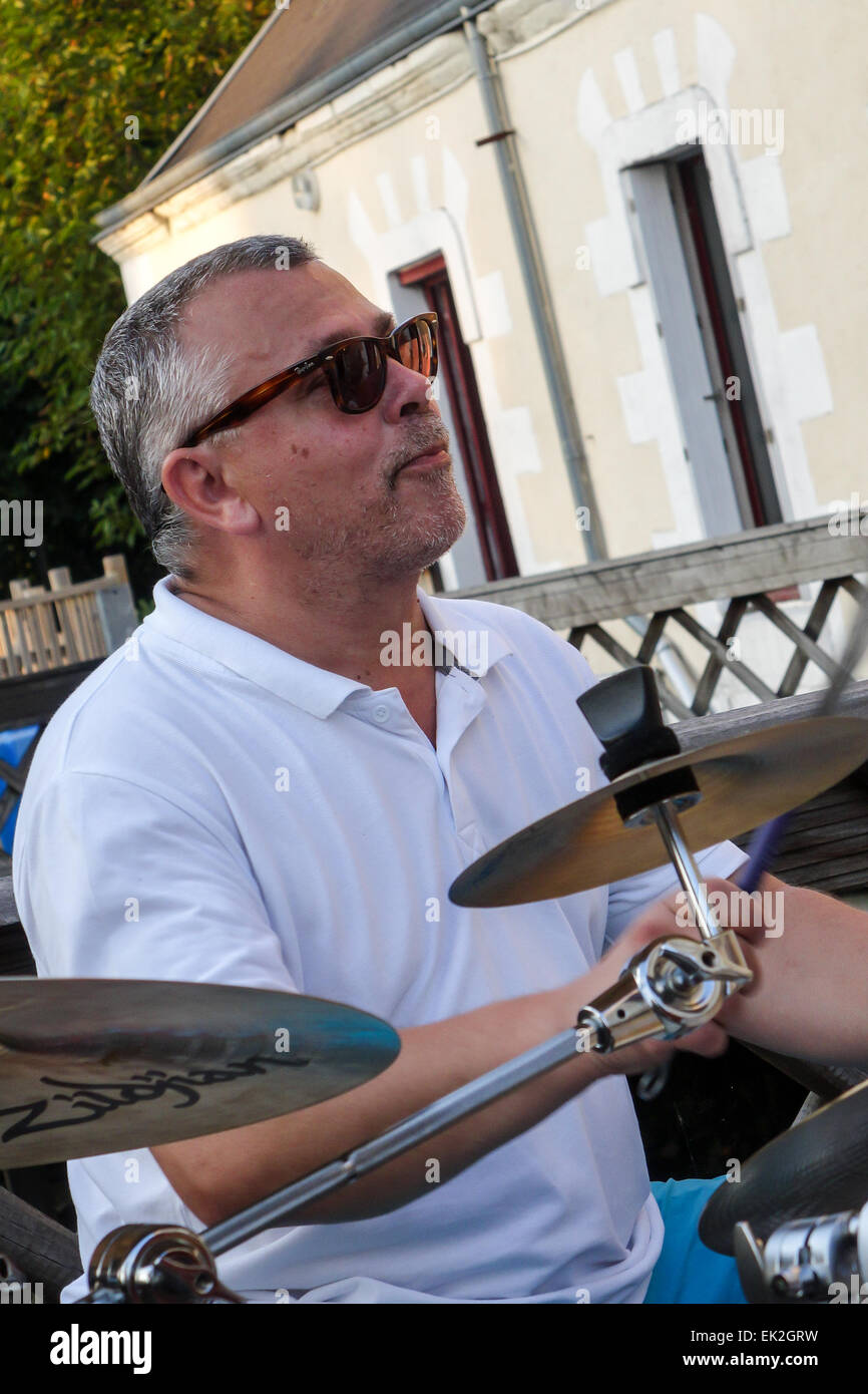 Jack Robineau performing live jazz at Le Moulin Fort Camping, near Francueil in the Loire Stock Photo