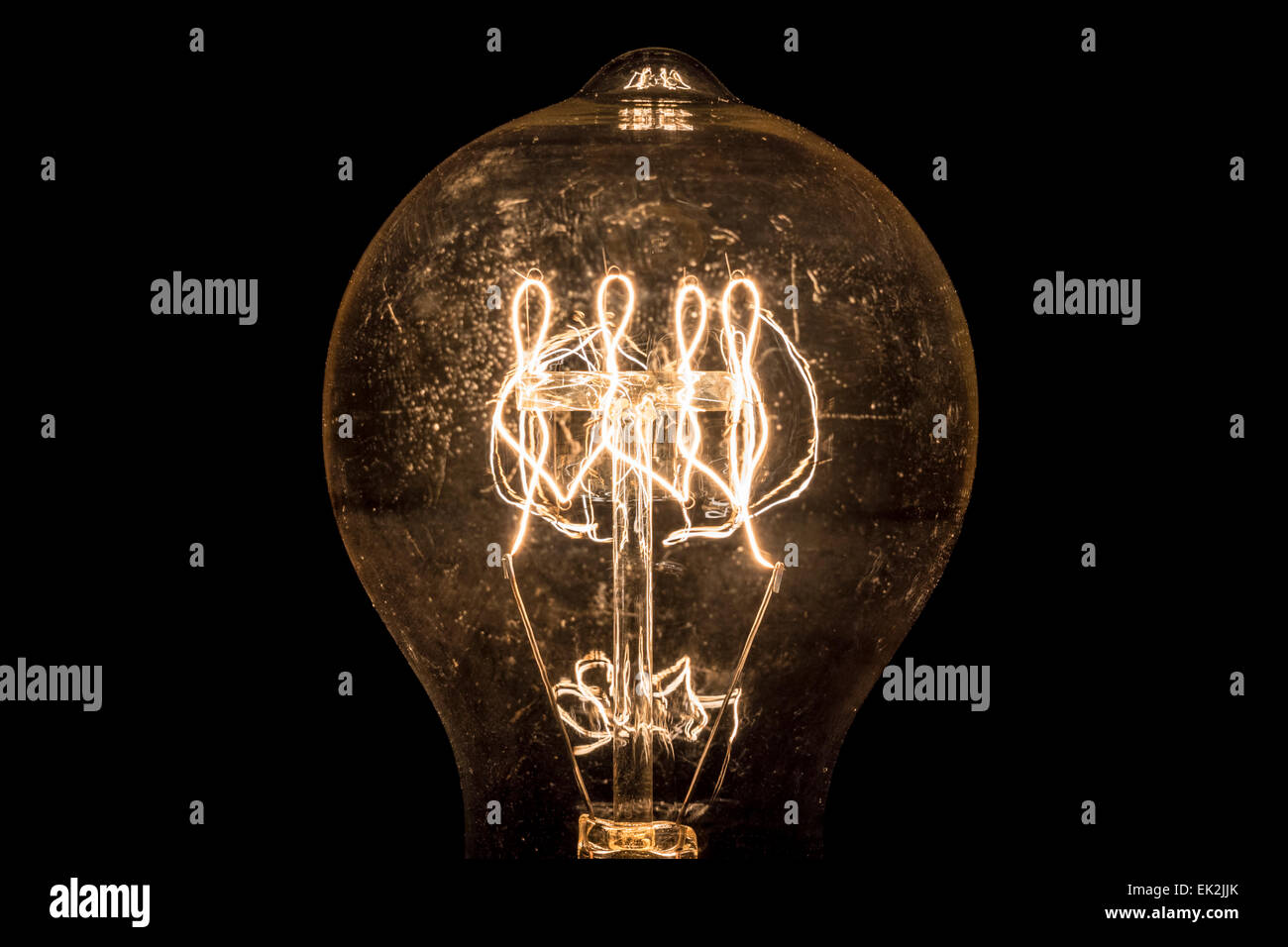 Dim light bulb hires stock photography and images Alamy