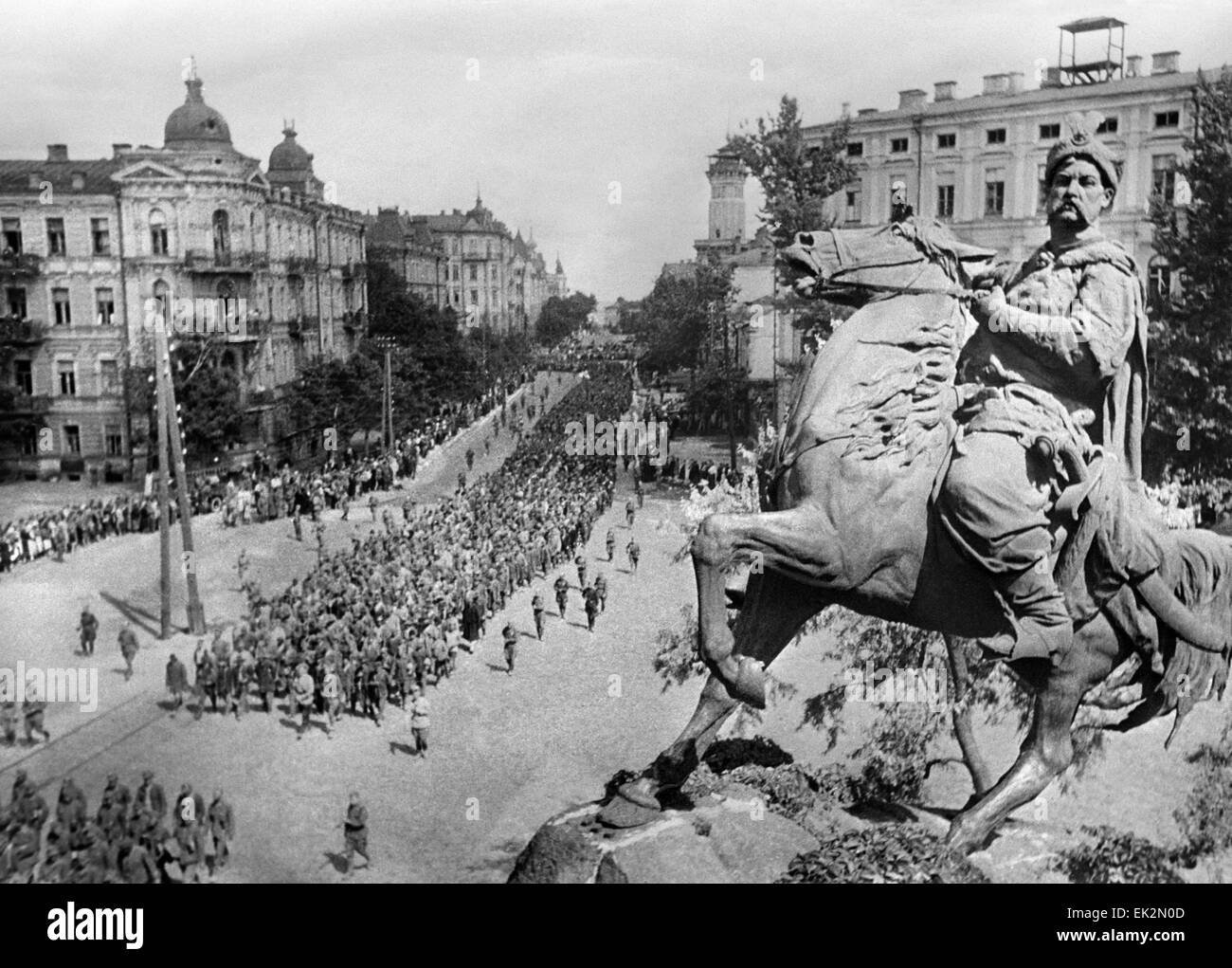 The city of Kiev, the liberation from the Nazi invaders: date, value. Kiev offensive operation in 1943 9 The city of Kiev, the liberation from the Nazi invaders: date, value. Kiev offensive operation in 1943 22