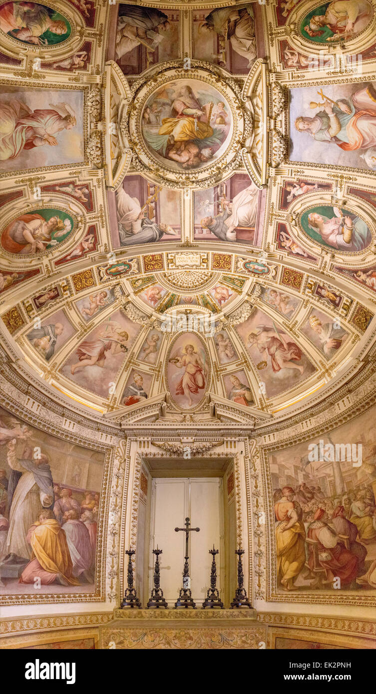 Partial view of the interior of Cappella San Pío V which was decorated by Jacopo Zucchi Stock Photo