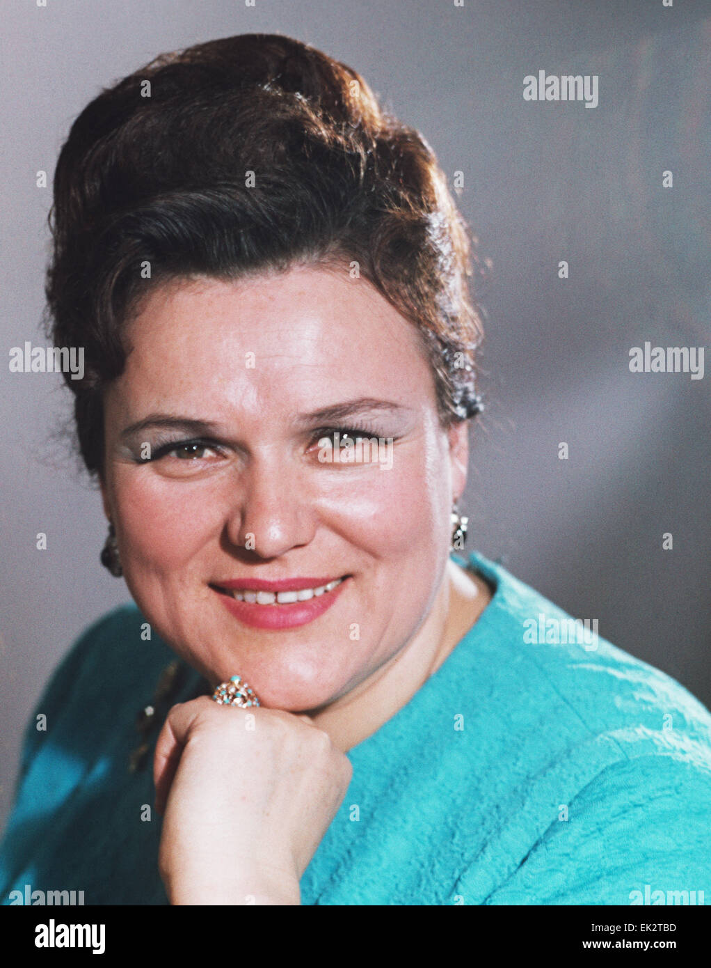 Lyudmila Zykina Stock Photos & Lyudmila Zykina Stock Images Alamy