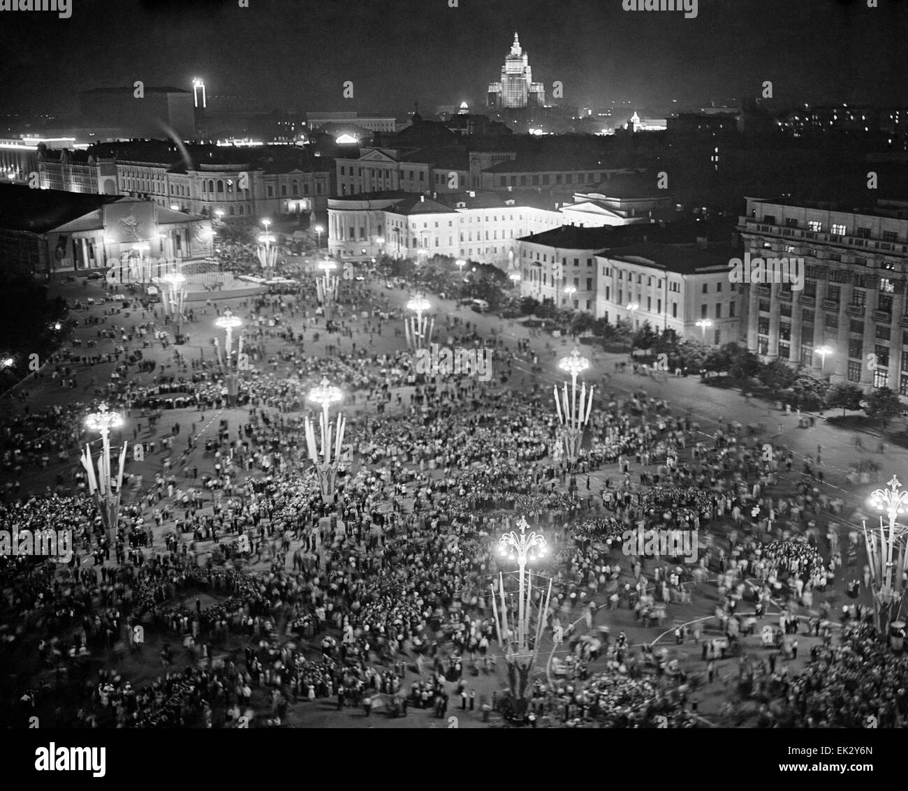 Moscow Photofestival - an excellent occasion to meet 26 Moscow Photofestival - an excellent occasion to meet 64