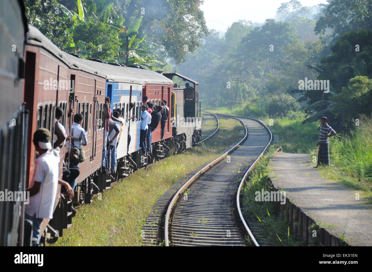 Sri lankan trains hires stock photography and images Alamy