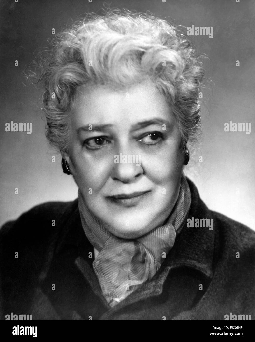 Faina Ranevskaya is a great actress who knows how to live and play talentedly. Quotes about a woman 62 Faina Ranevskaya is a great actress who knows how to live and play talentedly. Quotes about a woman 89