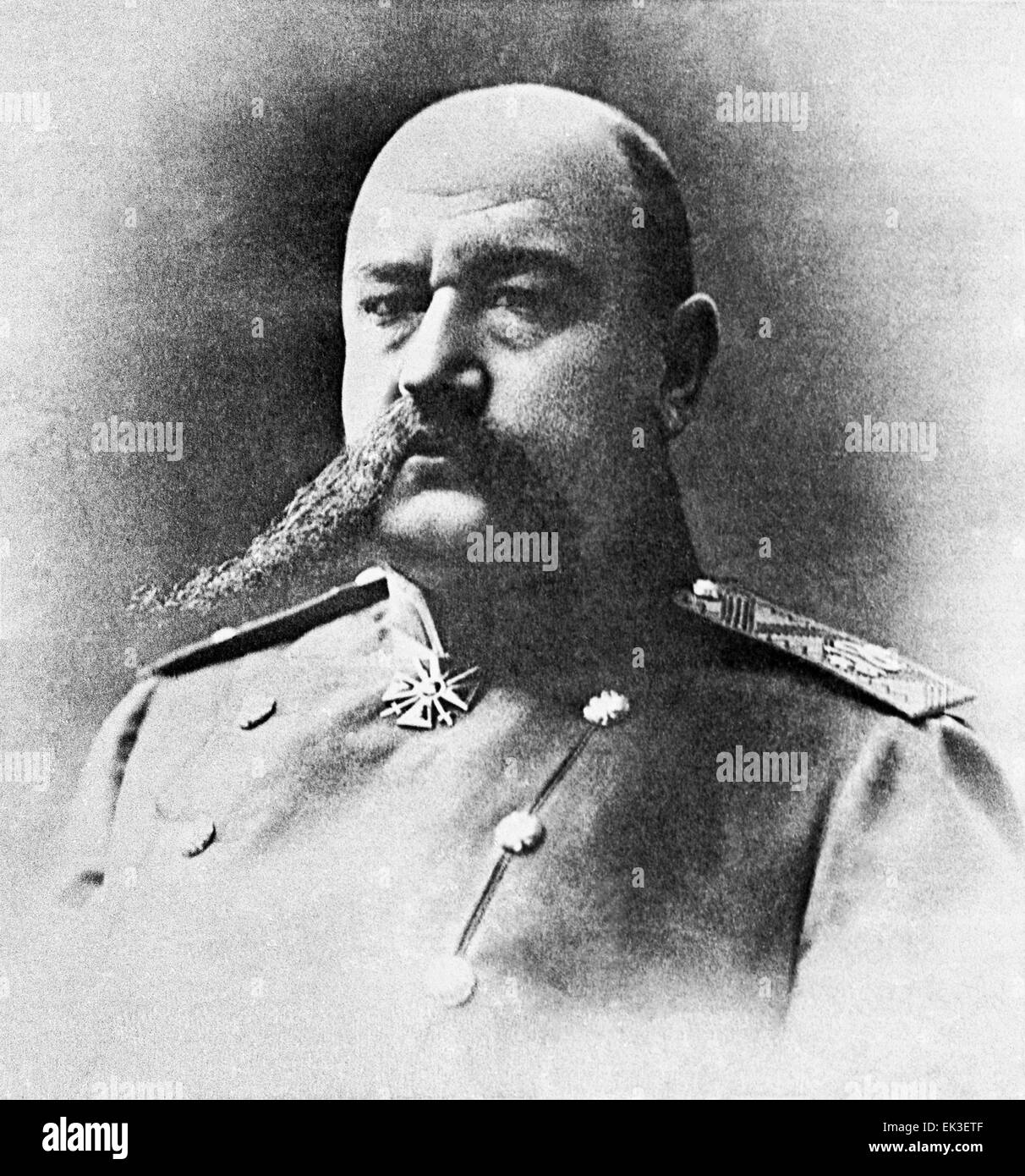 General Nikolai Yudenich ile ilgili görsel sonucu