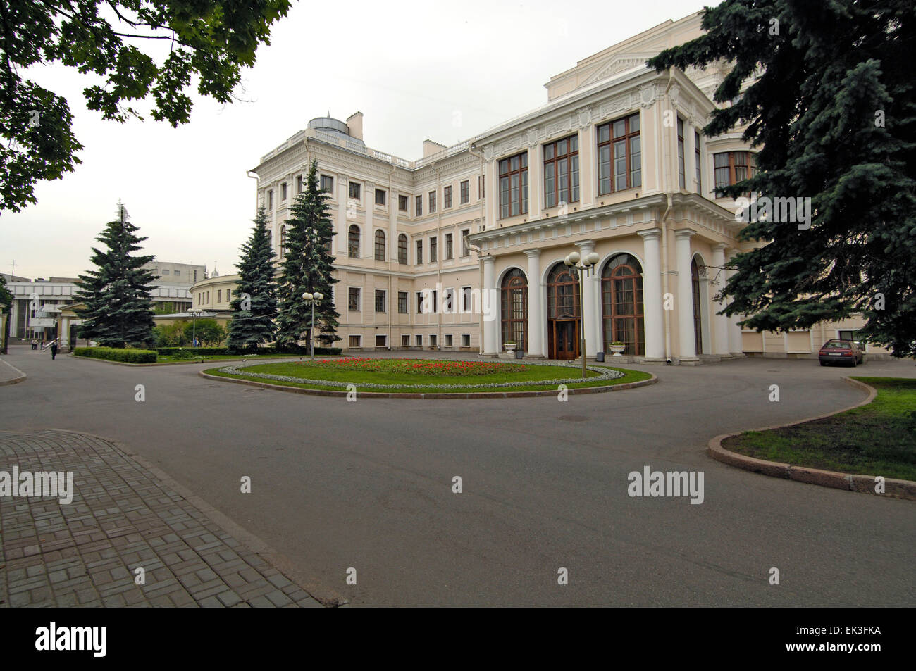 Anichkov Palace High Resolution Stock Photography and Images - Alamy