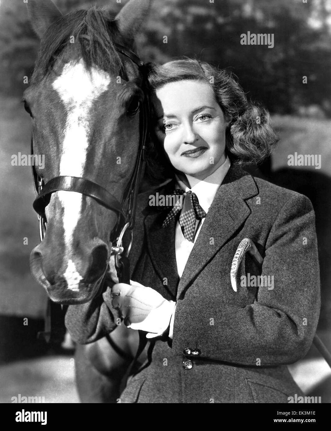 Bette Davis, on-set of the Film 'Another Man's Poison', 1952 Stock Photo