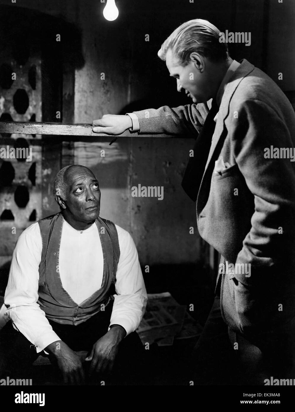 Juano Hernandez, David Brian, on-set of the Film 'Intruder in the Dust', 1949 Stock Photo