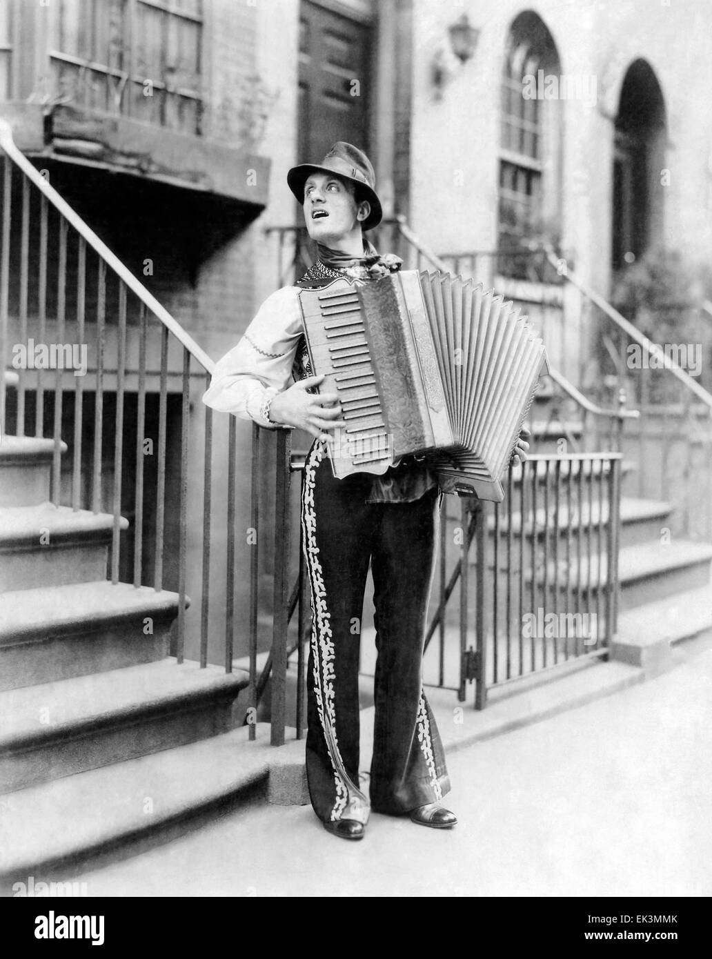 Arthur Tracy, 'The Street Singer', circa early 1930's Stock Photo