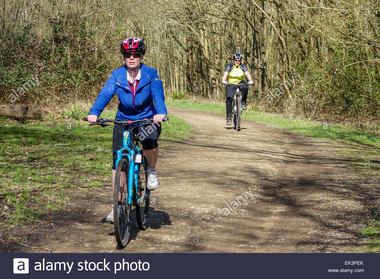 Leisure cycling on a woodland trail around Grafham Water, Huntingdon