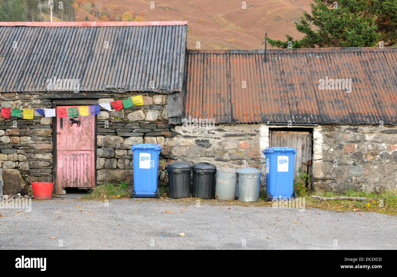 Wheelie Bins Scotland High Resolution Stock Photography and Images - Alamy