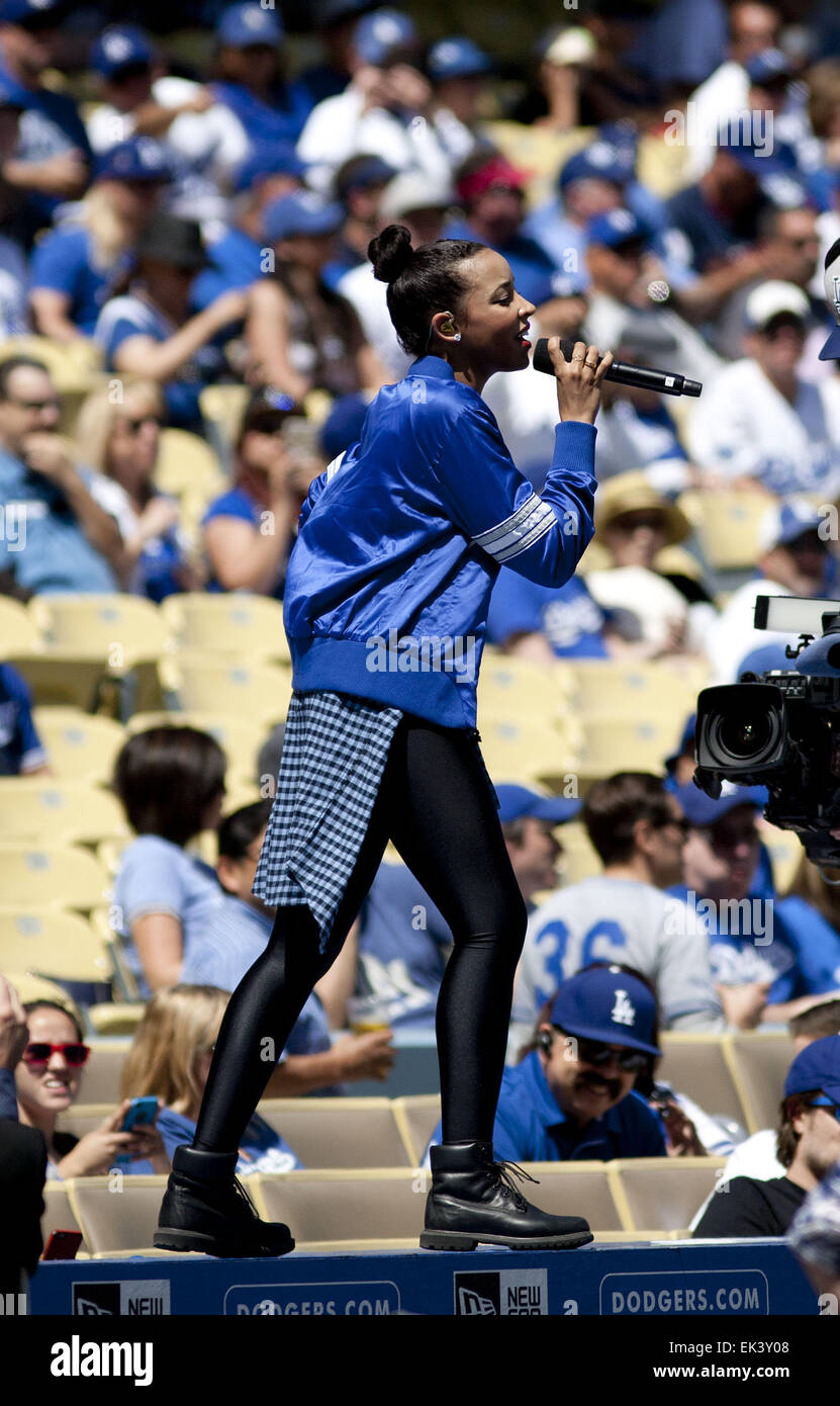 Tinashe - Let's go Los Angeles Dodgers! 💪🏽⚾️ can't wait