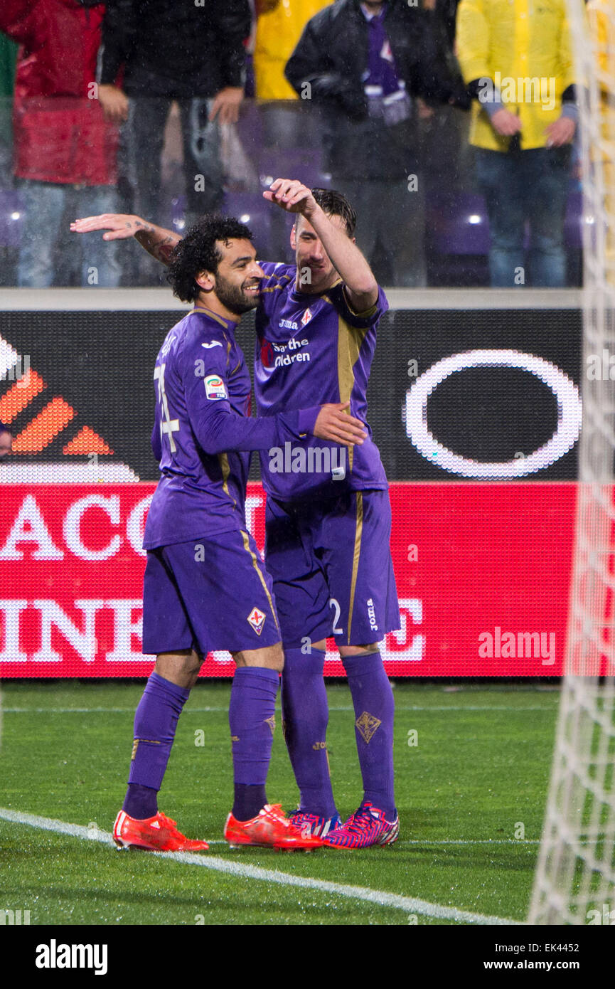 Firenze, Italy. 4th Apr, 2015. (L-R) Mohamed Salah, Gonzalo Javier Rodriguez (Fiorentina) Football/Soccer : Mohamed Salah of Fiorentina celebrates with his teammate Gonzalo Javier Rodriguez after scoring their second goal during the Italian 'Serie A' match between ACF Fiorentina 2-0 UC Sampdoria at Stadio Artemio Franchi in Firenze, Italy . © Maurizio Borsari/AFLO/Alamy Live News Stock Photo