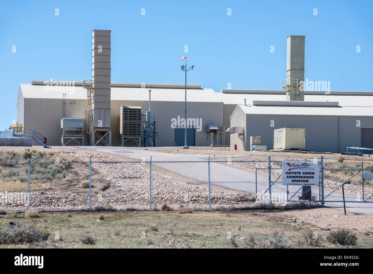 Coyote Creek Natural Gas Pipeline Compressor Station - Utah / Wyoming Border Stock Photo
