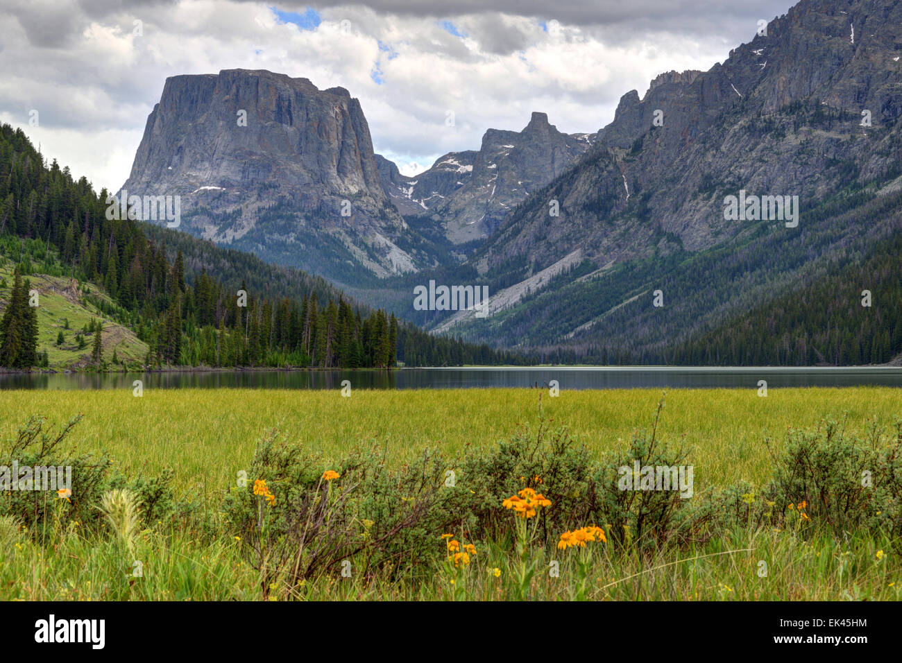 Squaretop Mountain and Upper Green River Lake  - Wind River Range - Wyoming Stock Photo
