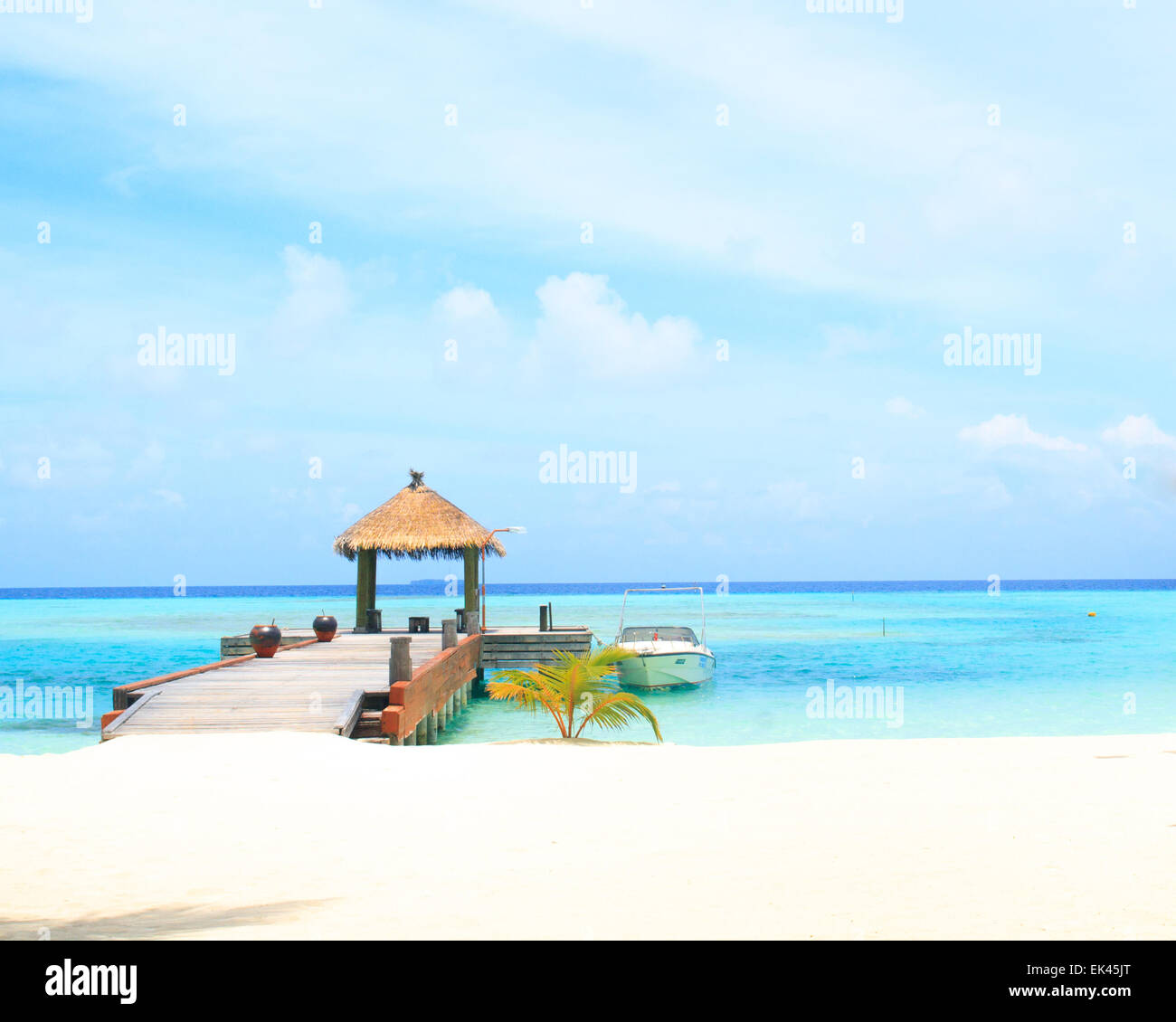 Water tropics tropical hi-res stock photography and images - Alamy