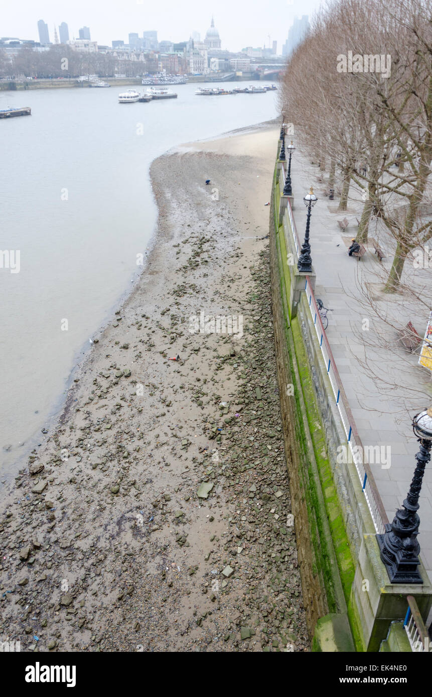 River thames low tide hires stock photography and images Alamy