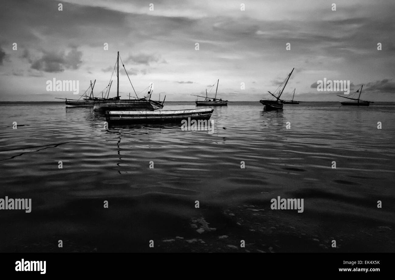 African fishing boat Black and White Stock Photos & Images - Alamy